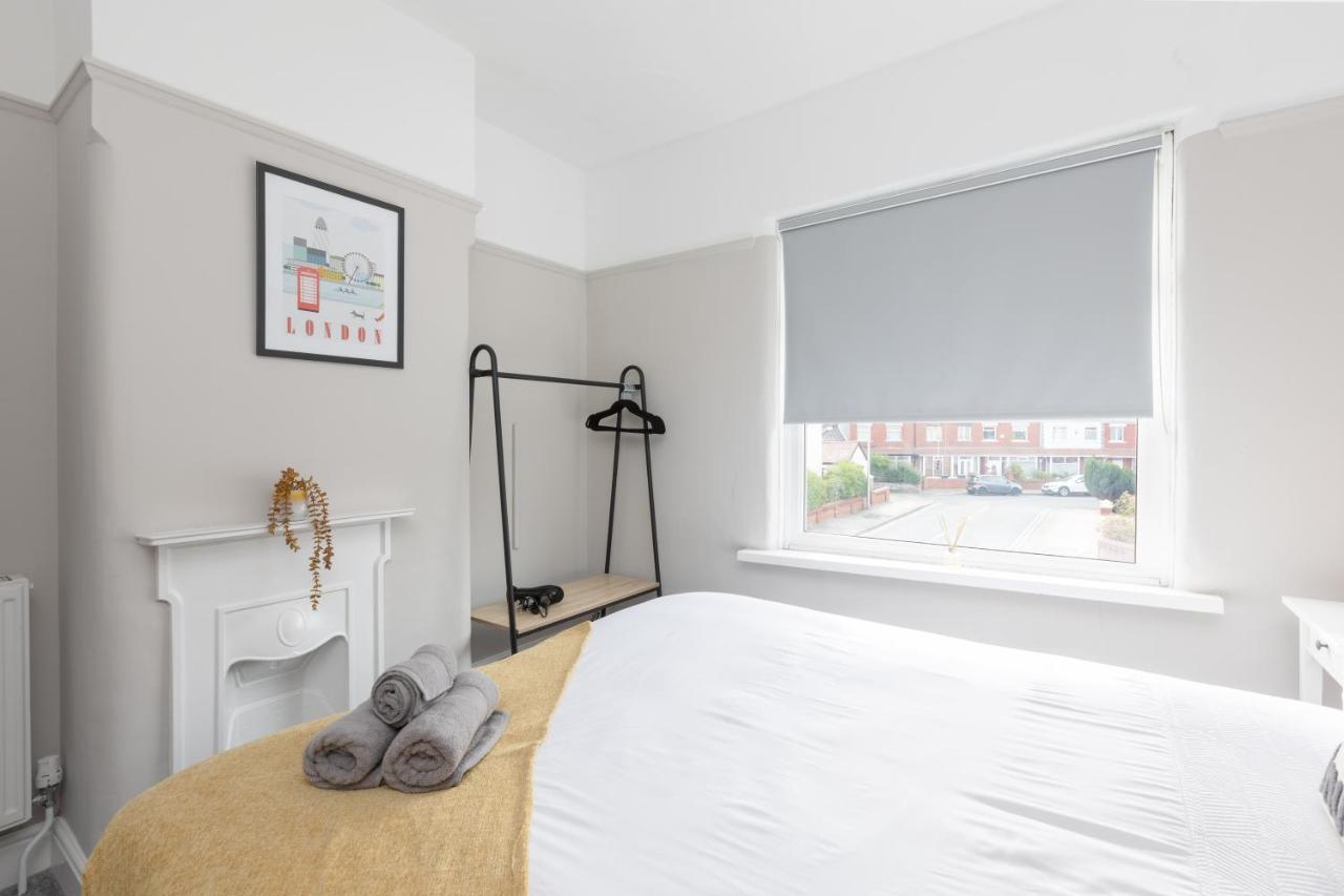 Charles Alexander Short Stay - Ansdell House Blackpool Eksteriør bilde