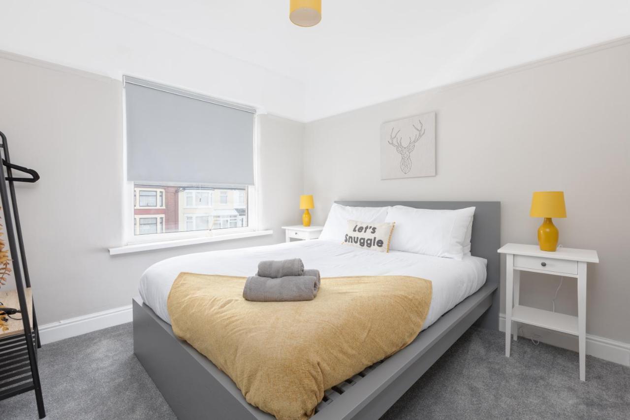 Charles Alexander Short Stay - Ansdell House Blackpool Eksteriør bilde
